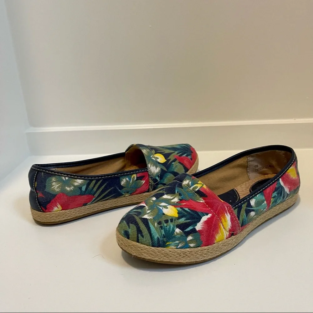 b.o.c. By Born Canvas Espadrilles Slip On Shoes 7M - Picture 4 of 7